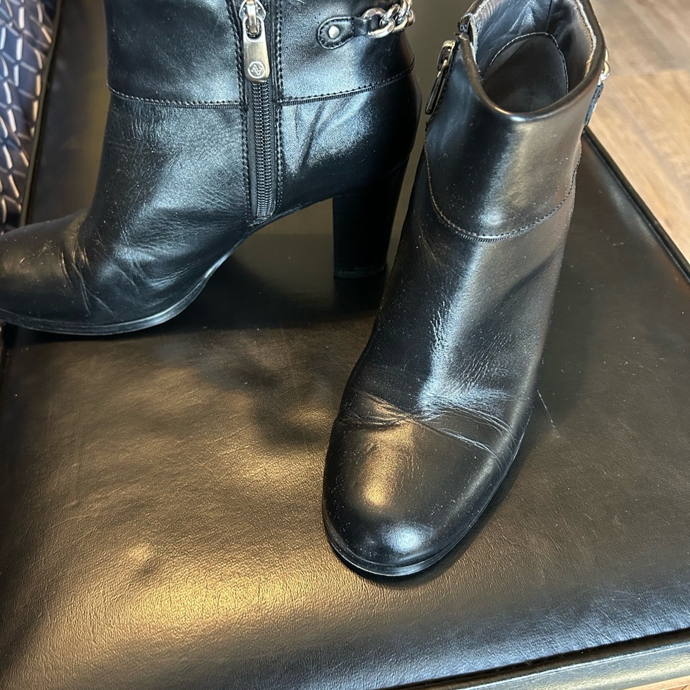 Adrienne Vittadini Black Heeled Boots